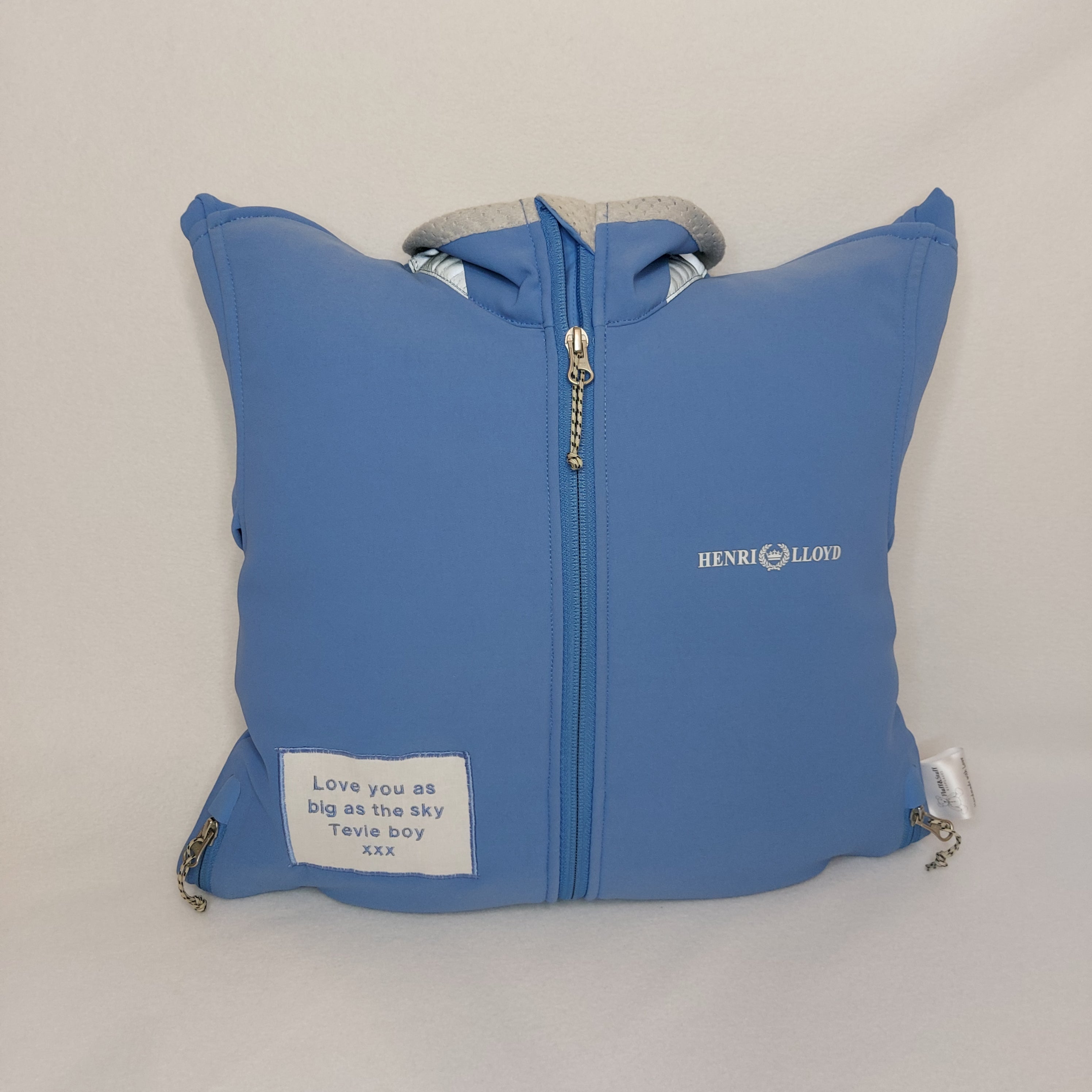 Memory Cushion with Neckline