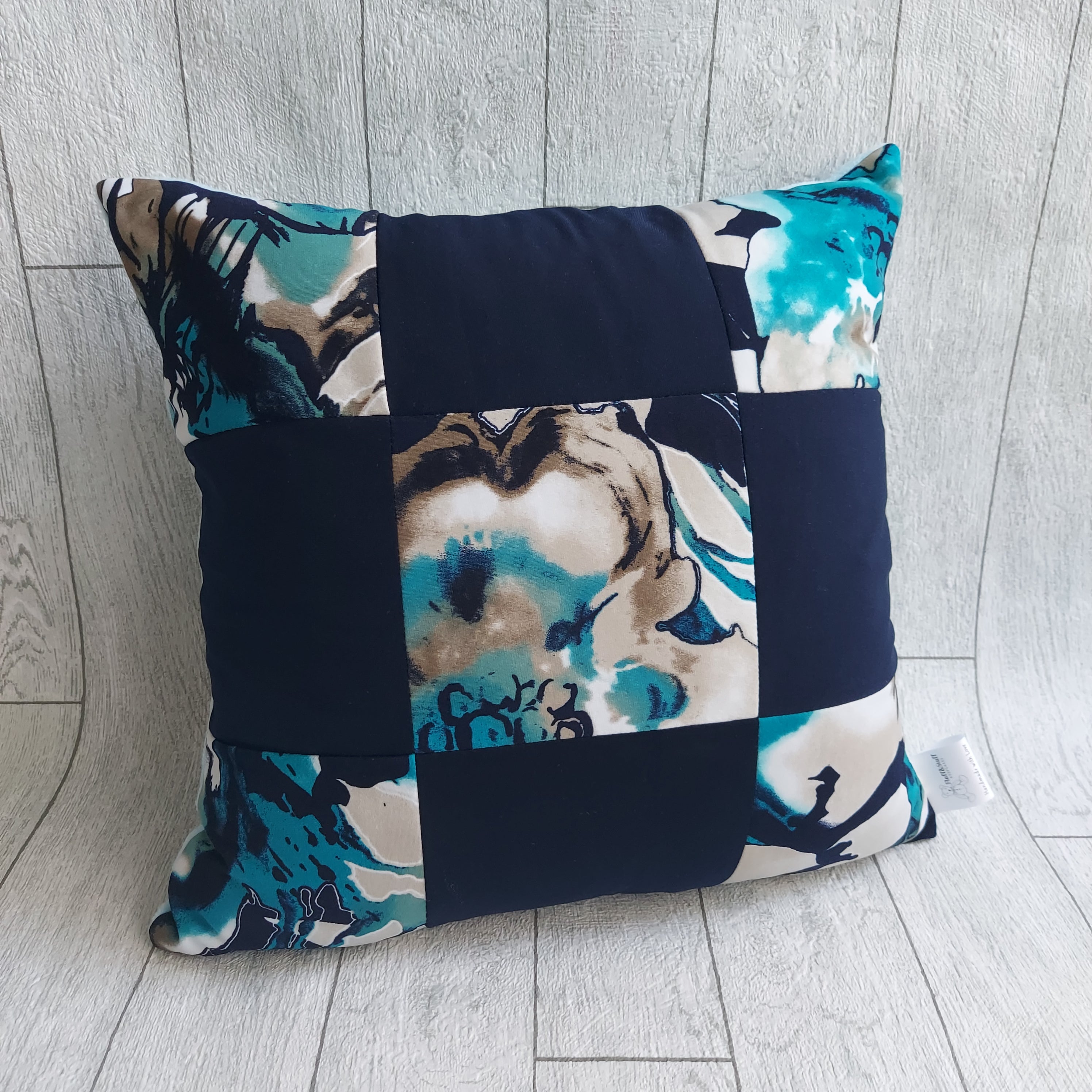 Memory 9 Patch Cushion