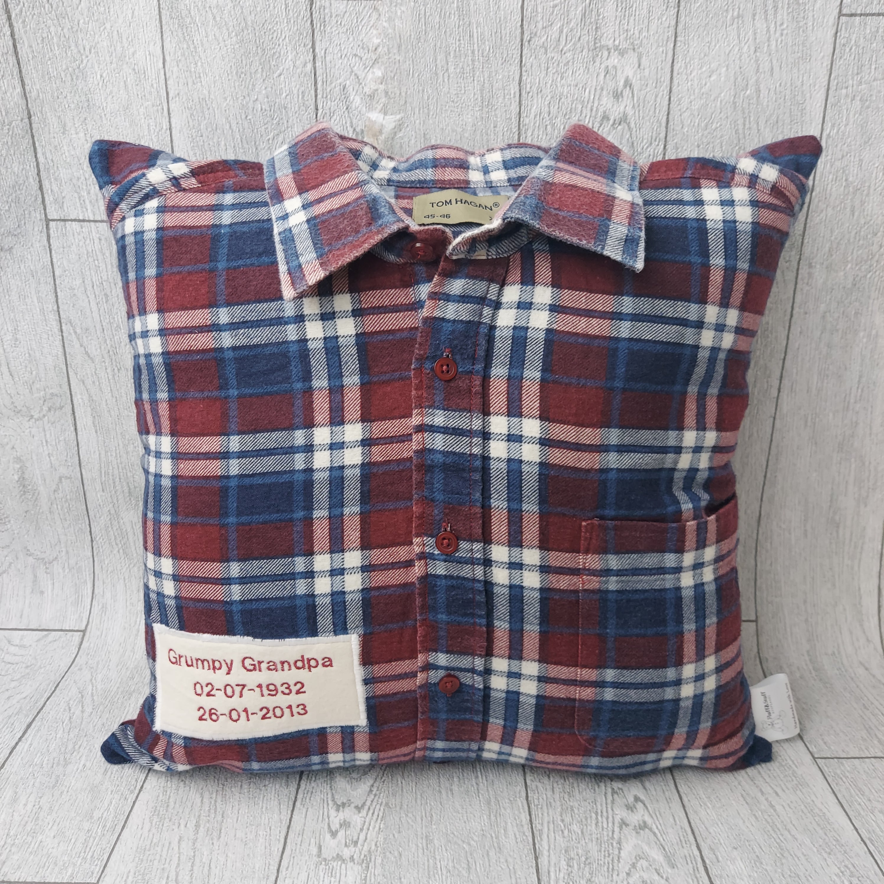 Memory Cushion with Neckline