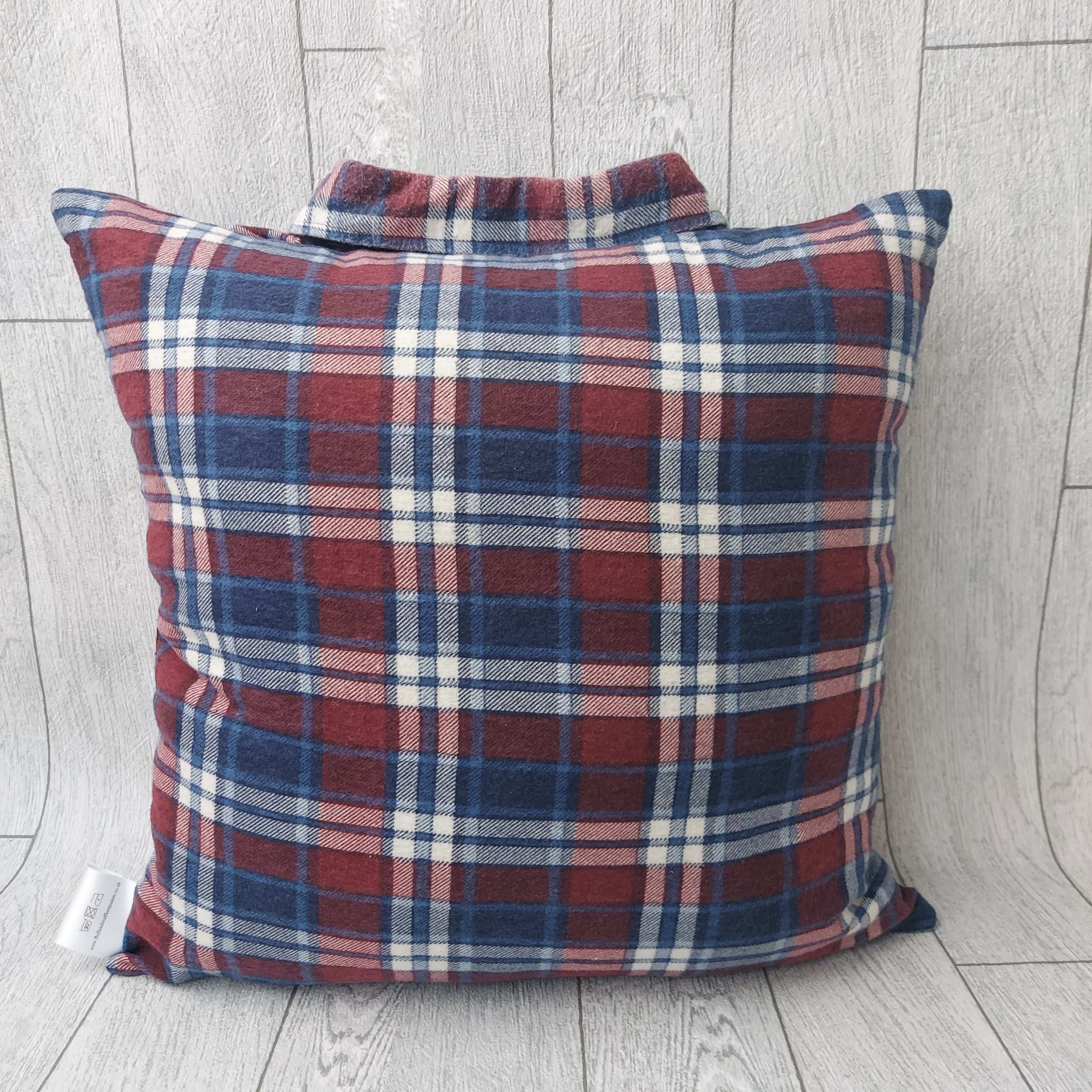 Memory Cushion with Neckline